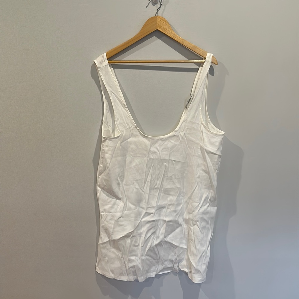 NWT WEWOREWHAT WHITE BEACH COVER UP SIZE XL